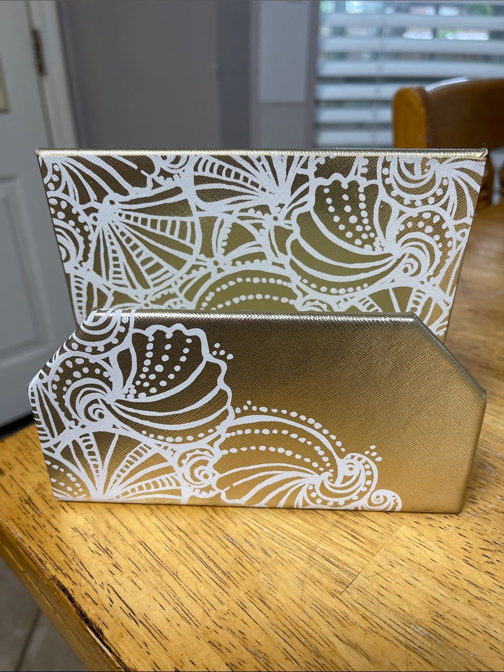 Lilly Pulitzer Gold and White Decorative Desk Organizer/Letter Holder (Seaside)